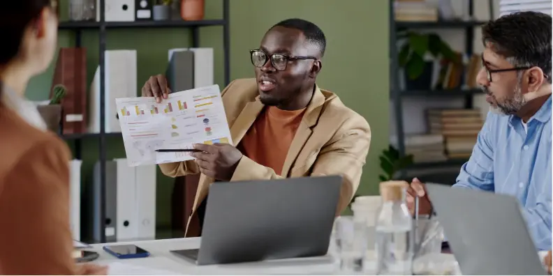 Individual presenting document in meeting